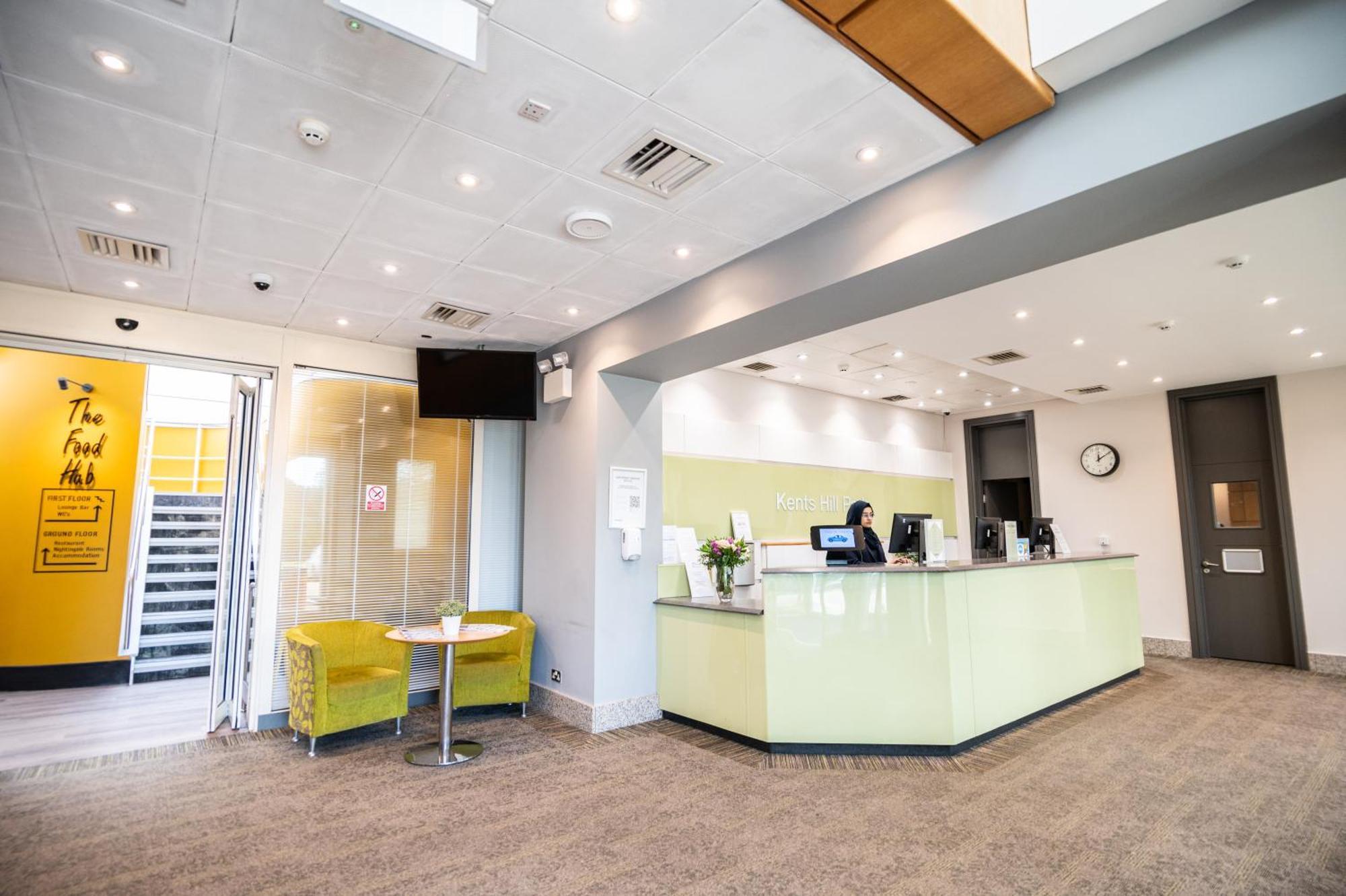 Kents Hill Park Training & Conference Centre Hotel Milton Keynes Exterior photo